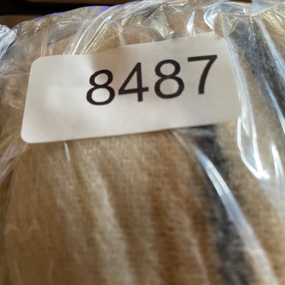 Woolrich Plaid Scarf Wrap One Size Cream Tan Fringe Warm‎ Boho Western Outdoor - Picture 7 of 7